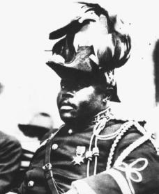 marcus-garvey-in-parade